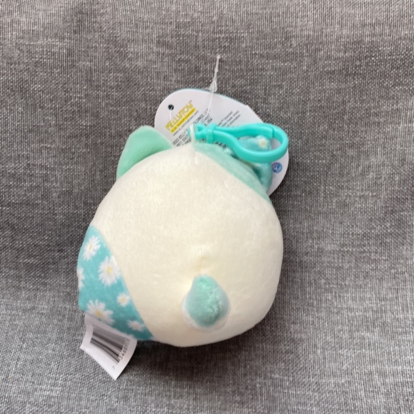 Squishmallow Kesla the Cat 2022 Easter Clip - Picture 2 of 5
